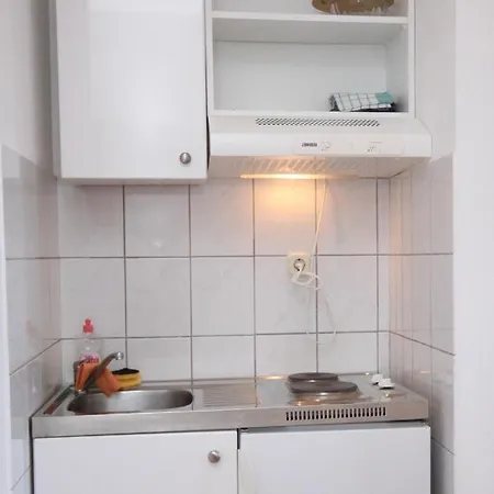 6872a Baška Voda